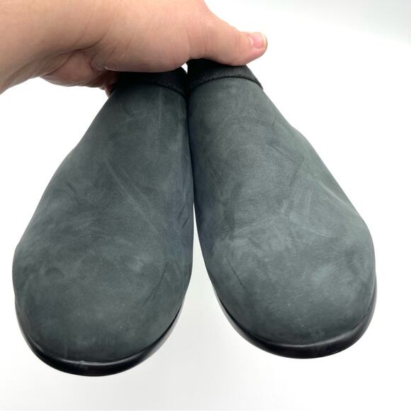 Hopp Black Nubuck Collared Mule US 10.5 - Picture 4 of 10